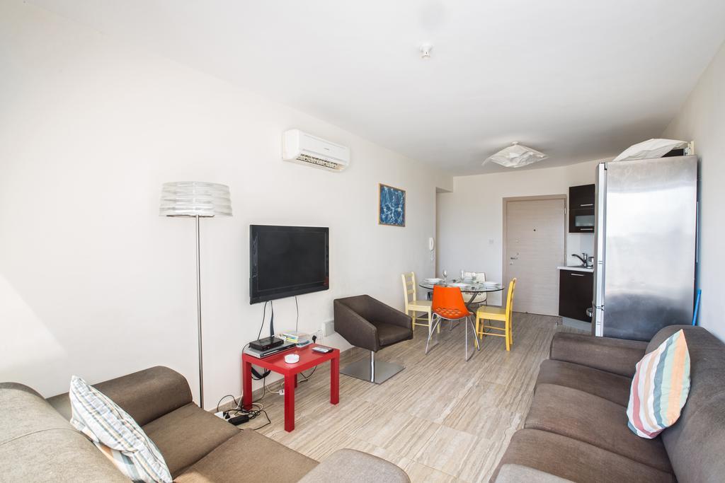 Pallinio Fig Tree Bay Apartments 普罗塔拉斯 外观 照片